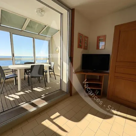 T2 Vue Avec Parking Et Wifi Apartman *